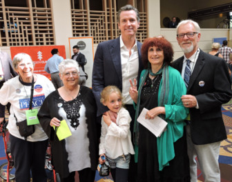 CA Peace Alliance Group (Kendra Mon, Jerilyn Stapleton, Nancy Merritt, Doug Merritt) with CA Lt. Governor Gavin Newsom & his daughter Montana